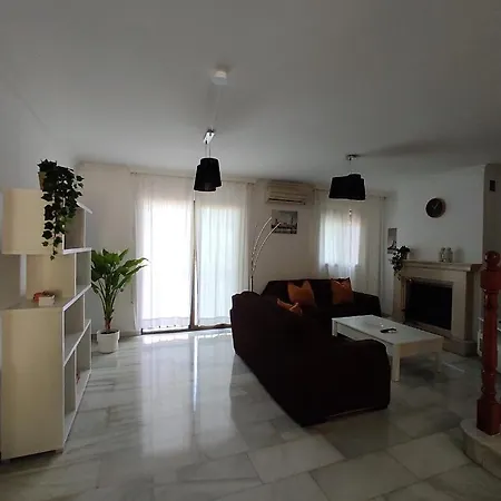 Сasa de vacaciones Helsinki Chalet Adosado Benalmádena